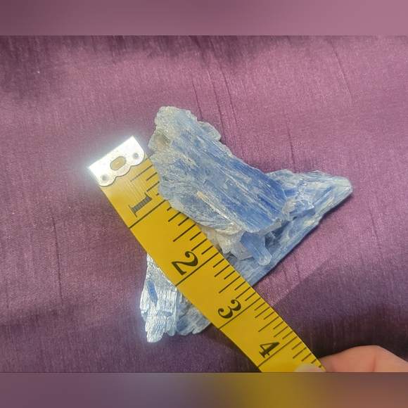 Blue Kyanite Crystal - Picture 8 of 11